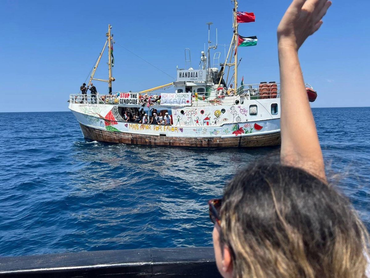 Israel deporta a los últimos dos miembros de la tripulación del ‘Handala’ que quedaban bajo custodia