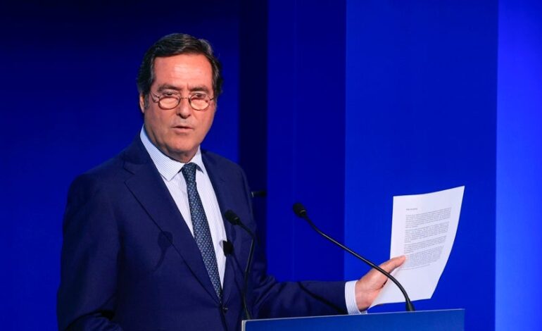Garamendi acusa al Gobierno de «señalar» a las empresas «cuando hay que buscar culpables» o «justificar medidas ideológicas»