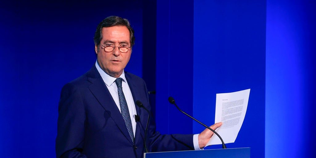 Garamendi acusa al Gobierno de «señalar» a las empresas «cuando hay que buscar culpables» o «justificar medidas ideológicas»