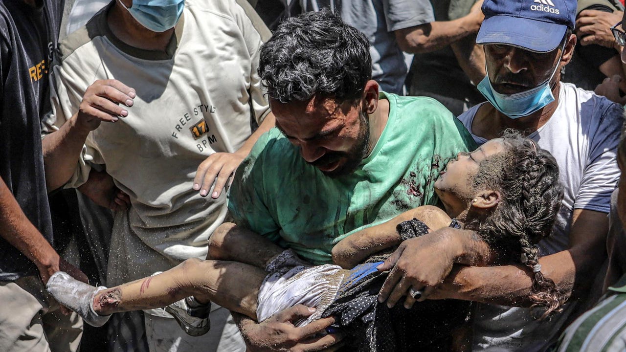 cerca de 4.000 niños necesitan acceso a medicamentos y una evacuación urgente