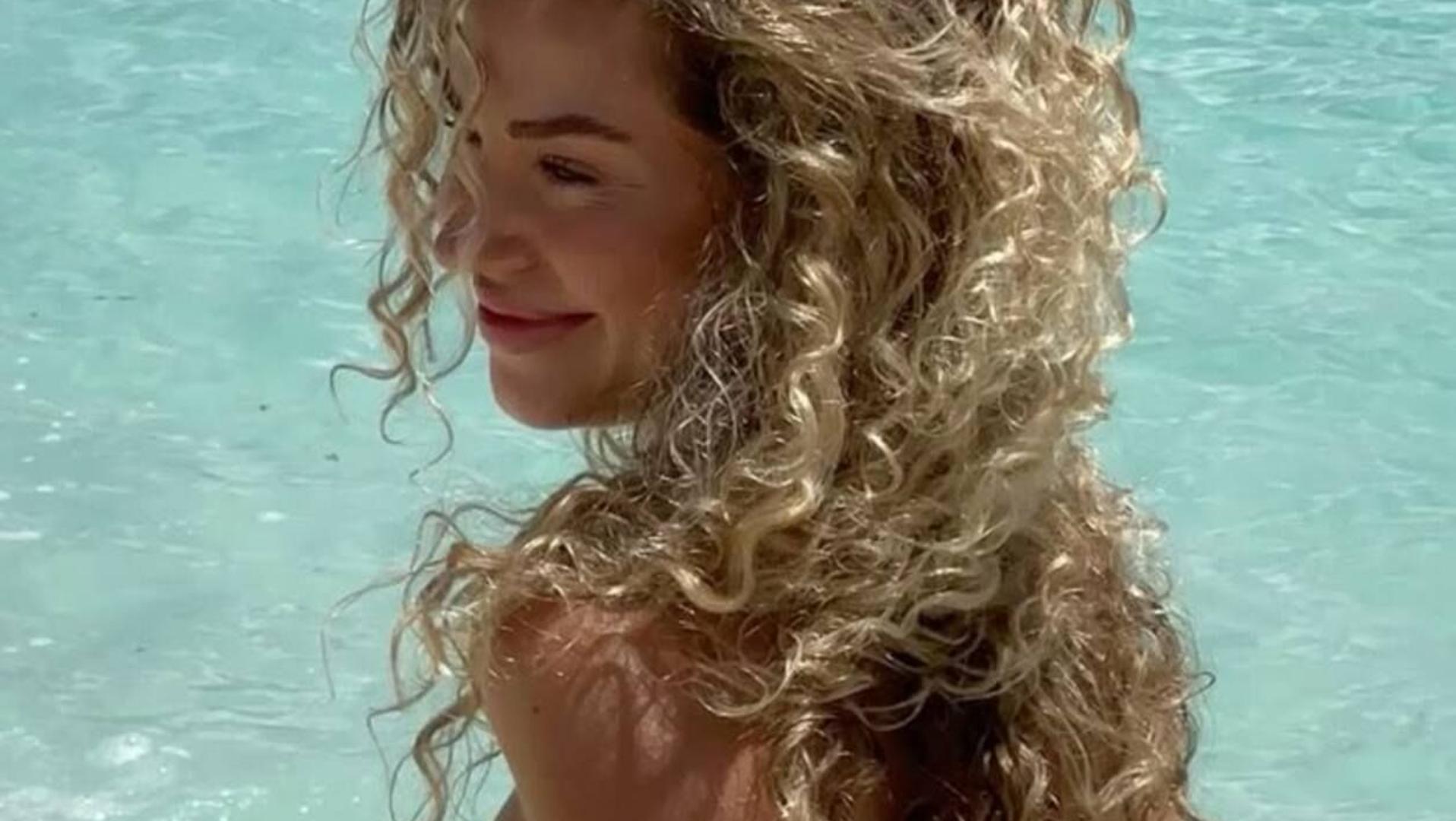 Gelatinas definidoras para pelo rizado con acabado natural, sin frizz ni efecto crunch