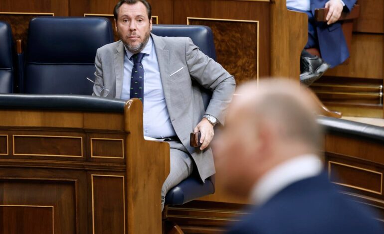 Miguel Tellado borra de la web del PP que es periodista tras ser señalado por Óscar Puente