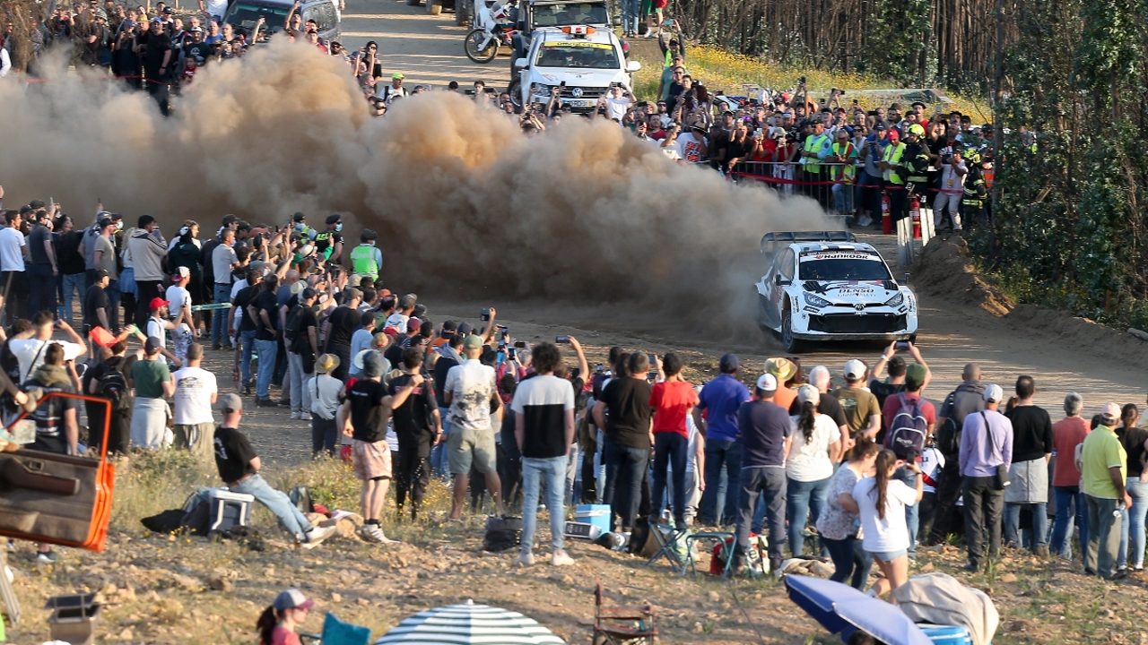 Mueren tres aficionados atropellados por una piloto durante un rally en Francia