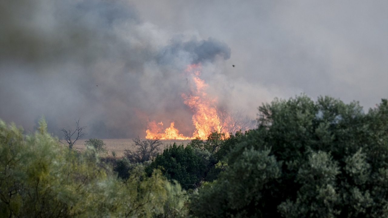 El humo, el otro gran riesgo en incendios como el de Méntrida que puede ser casi tan peligroso como el fuego