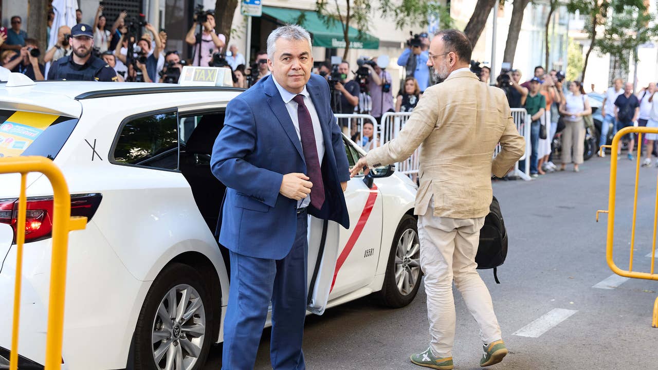 Santos Cerdán recurre al Supremo su ingreso en prisión y le acusa de abrirle «una causa general» sin «indicios de criminalidad suficientes»