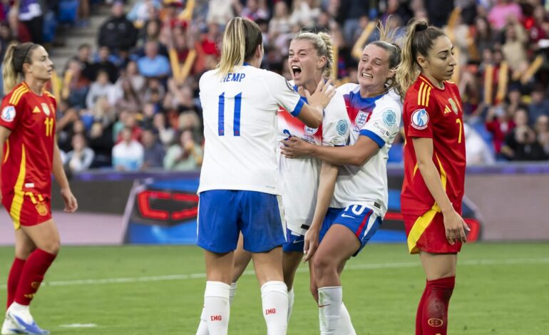 España cae en la lotería de los penaltis ante Inglaterra y la primera Eurocopa tendrá que esperar