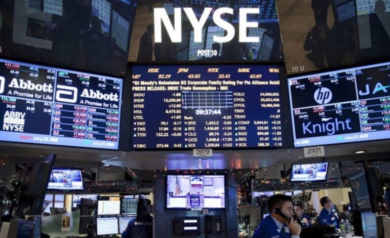 El S&P 500 y el Nasdaq buscan nuevos máximos históricos pese a que Tesla se hunde un 8%