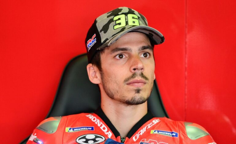 Joan Mir dispara contra Alex Márquez por el accidente en Brno: «Me ha tirado»