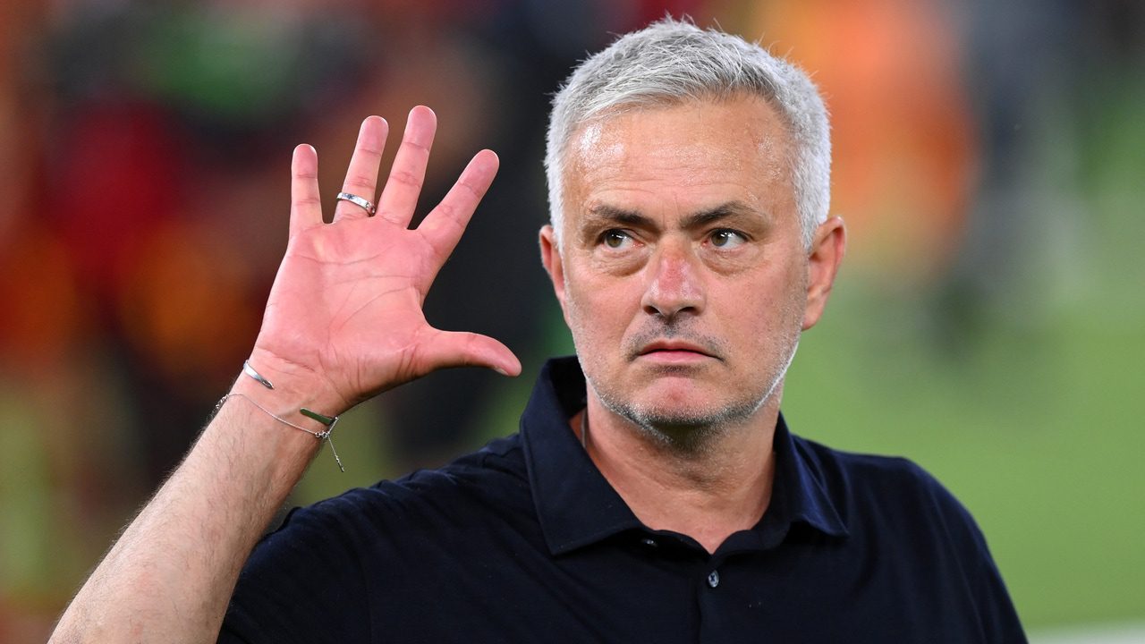 La comparación de José Mourinho entre Ferrari y el Real Madrid: «Lucir de rojo es…»
