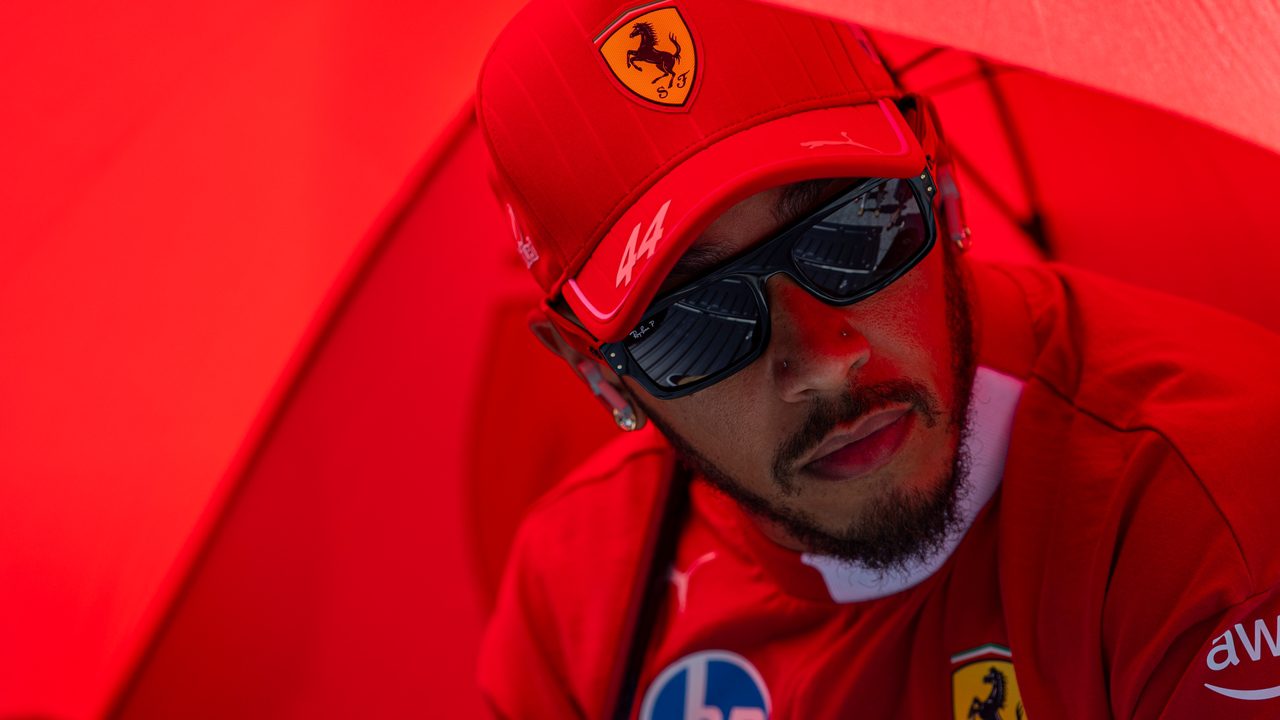 Un exjefe de la F1 dice que los títulos de Lewis Hamilton fueron «suerte»: «No tenía competencia»