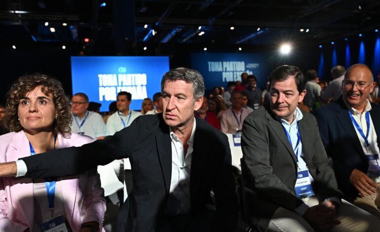 El PP aprovecha los escándalos socialistas para lanzar un claro mensaje al Gobierno: «El sanchismo está acabado»