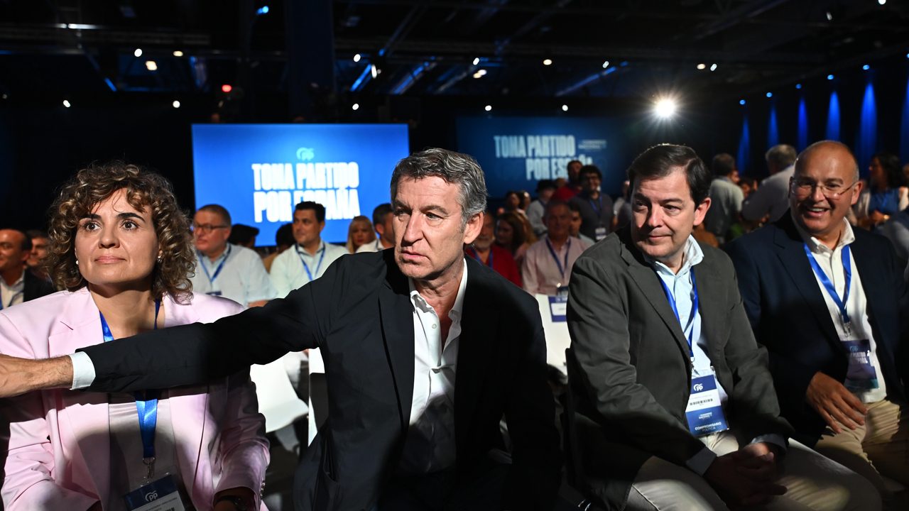 El PP aprovecha los escándalos socialistas para lanzar un claro mensaje al Gobierno: «El sanchismo está acabado»