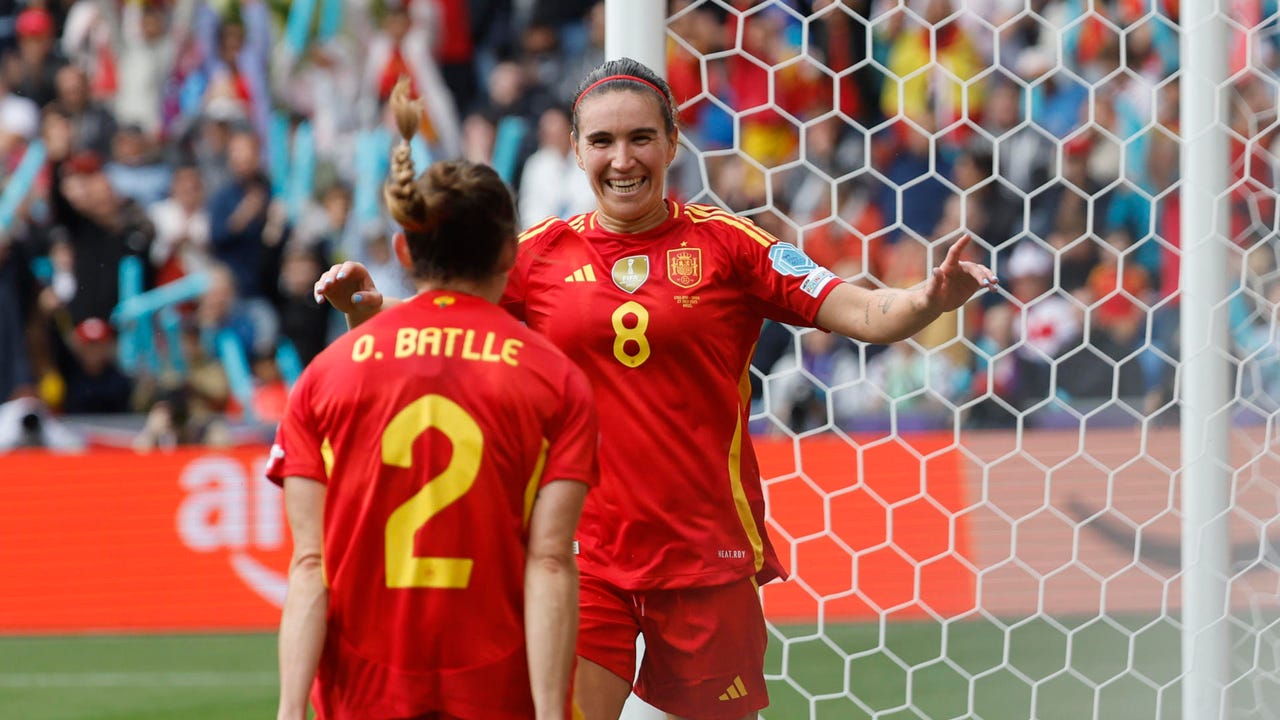El golazo de Mariona Caldentey para poner a España por delante en la final de la Euro ante Inglaterra