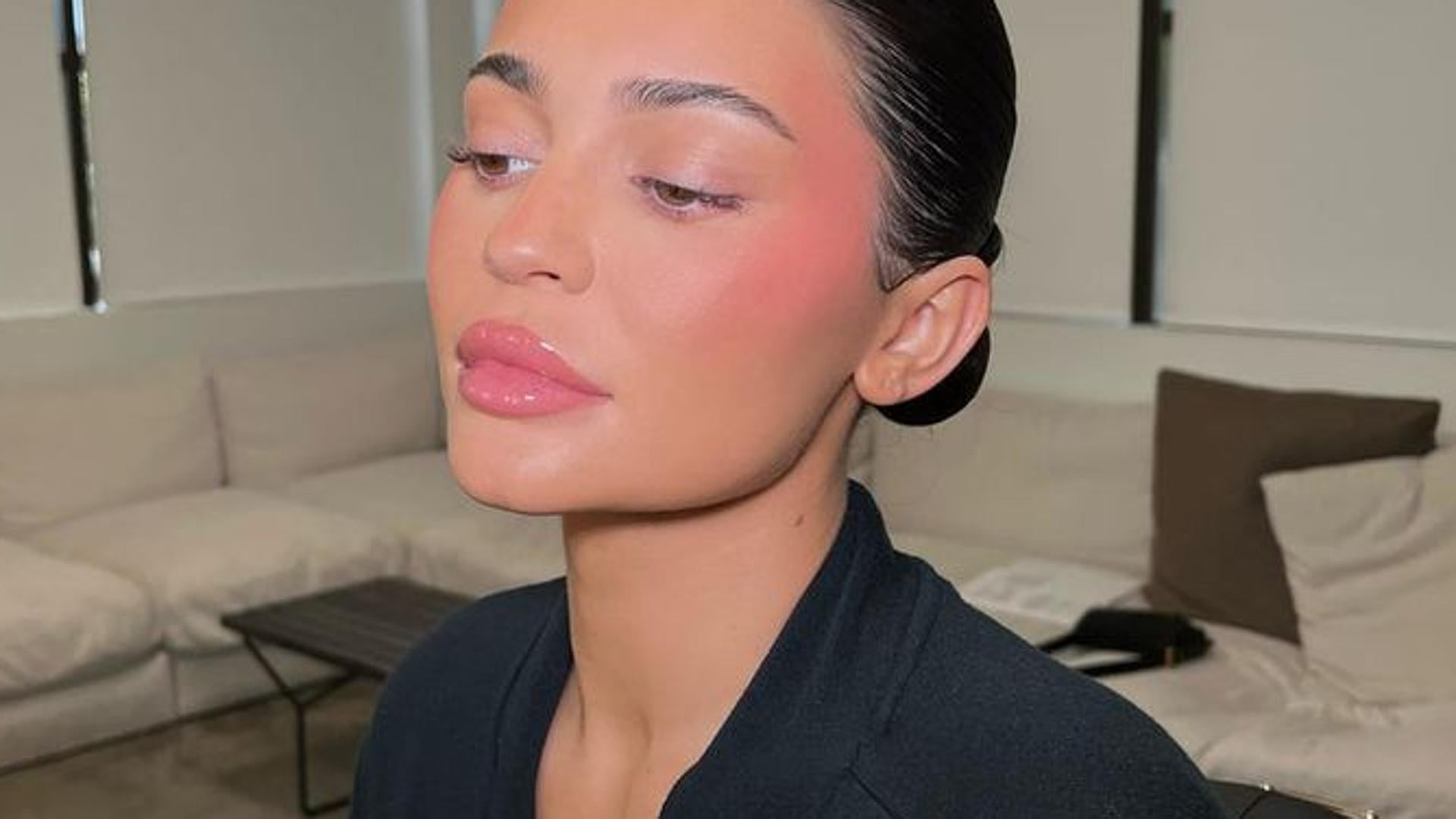 Mascarillas labiales hidratantes que rellenan y reparan los labios secos por el sol