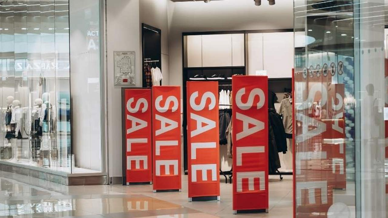 El truco para ahorrar en las rebajas: estos son los productos que tienes que comprar