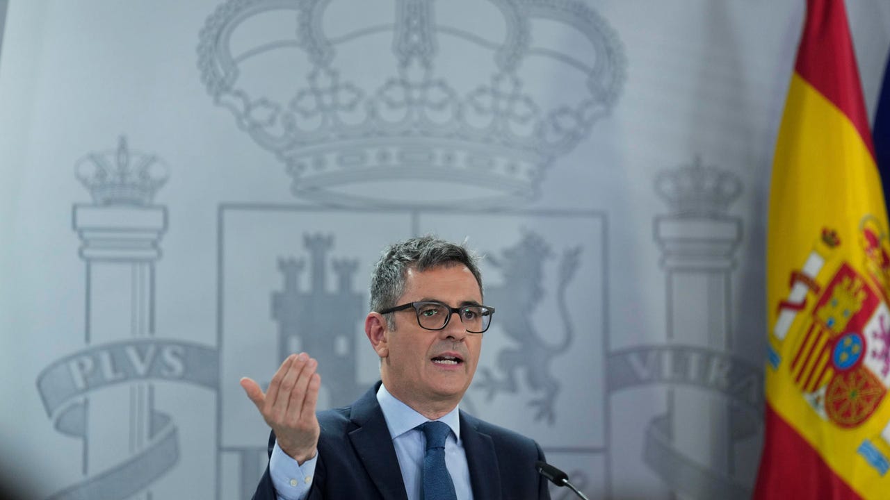 La nueva ley desclasificará automáticamente los secretos del Franquismo y la Transición y añade plazos y multas para quien incumpla