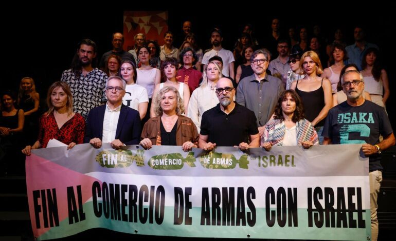 El mundo de la cultura pide a Sánchez en una carta el «embargo integral» de armas a Israel: «Vamos muy tarde»