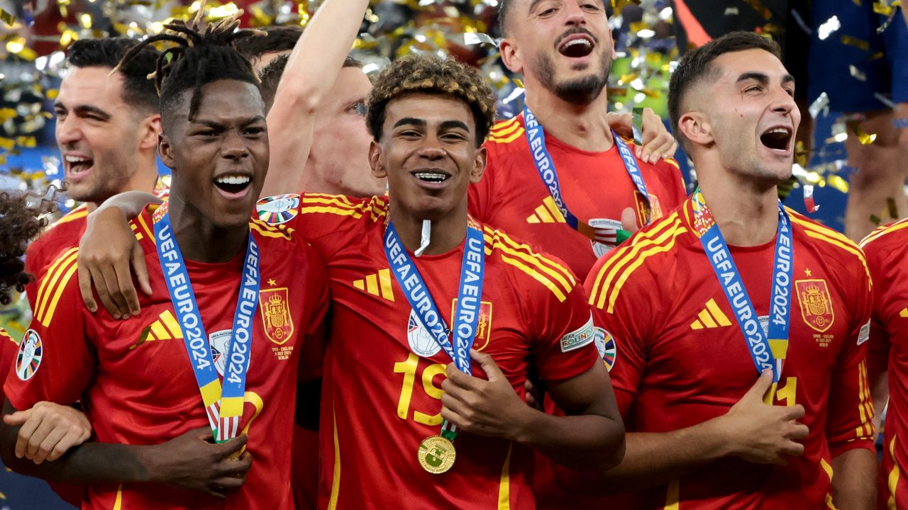 atención al ‘guiño’ de Ferran Torres a Nico Williams