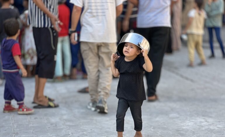 Gaza al borde del colapso mientras la ayuda permanece bloqueada a solo unos kilómetros