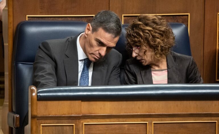 Montero comunica a varios miembros de la Ejecutiva del PSOE que no seguirán tras el Comité Federal