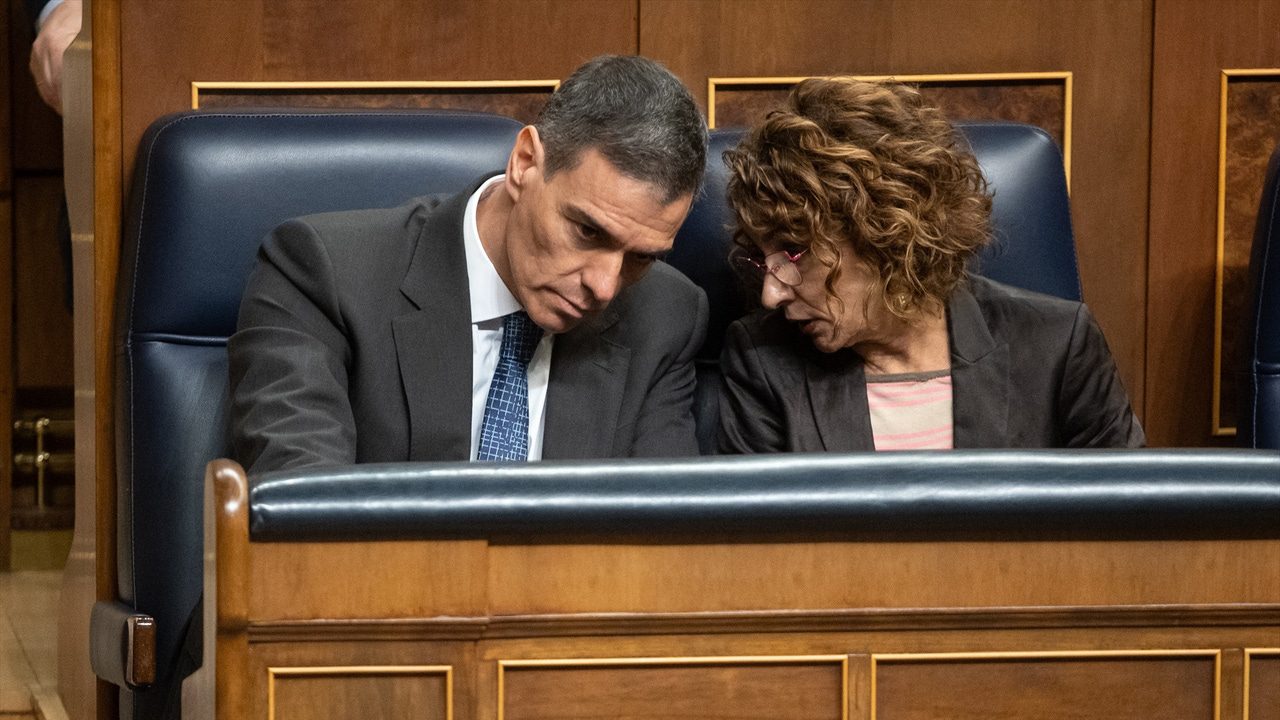 Montero comunica a varios miembros de la Ejecutiva del PSOE que no seguirán tras el Comité Federal