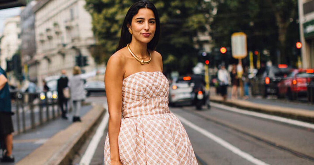 Los 10 vestidos de las rebajas de Zara (por menos de 20€) en los que merece la pena invertir este verano