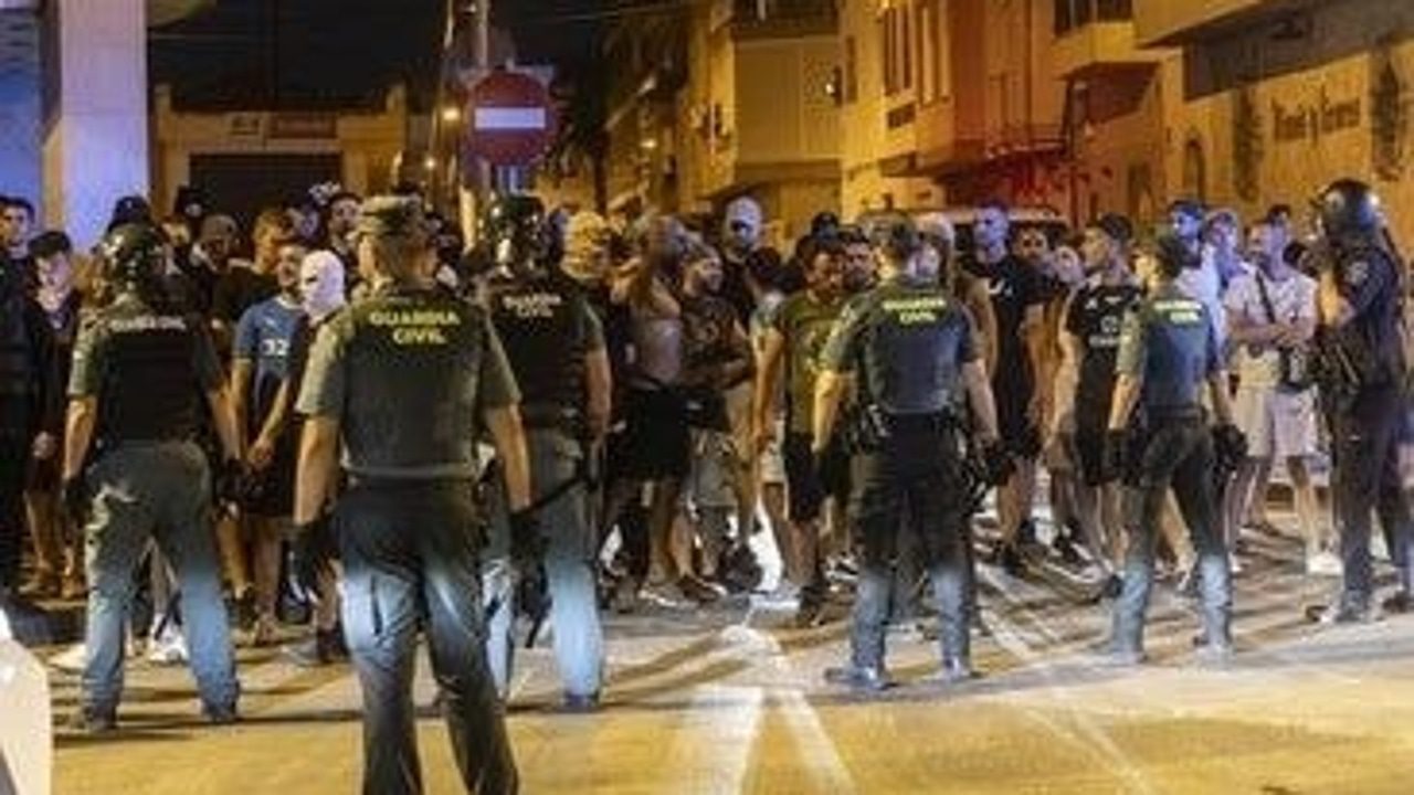 La calma empieza a volver a Torre-Pacheco tras una noche sin enfrentamientos graves, heridos ni detenidos
