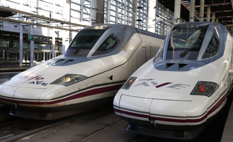 Renfe suspende toda la circulación ferroviaria en Cataluña por las lluvias torrenciales