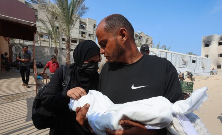 Israel niega la hambruna en Gaza y aumenta los bombardeos en medio de una mayor condena internacional