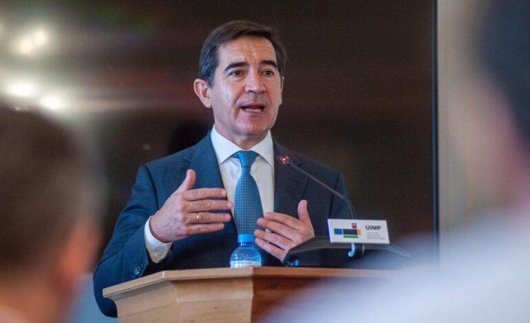 BBVA eleva los riesgos de la opa a Sabadell tras el bloqueo del Gobierno y la venta de TSB y se reserva la opción de retirarla