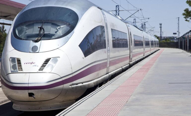 Restablecida la circulación del AVE entre Madrid y Barcelona que había sido suspendida por un incendio en Guadalajara