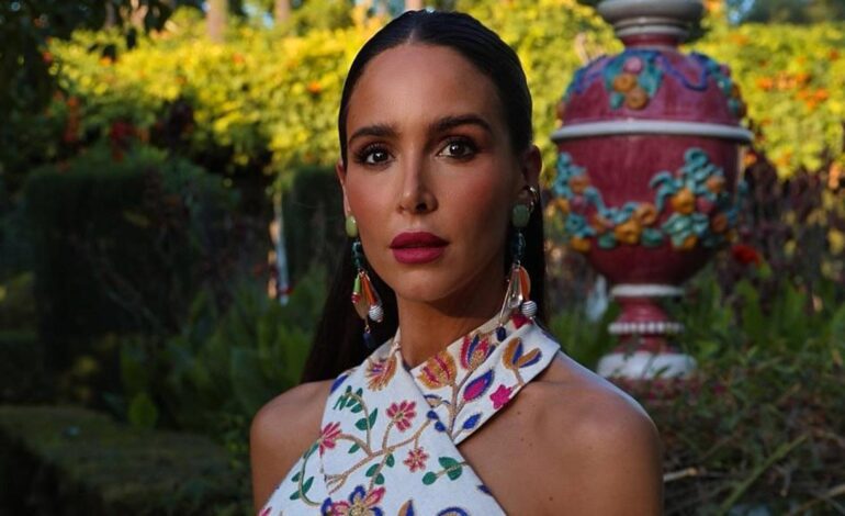 el vestido con el que Rocío Osorno marca tendencia en Sevilla