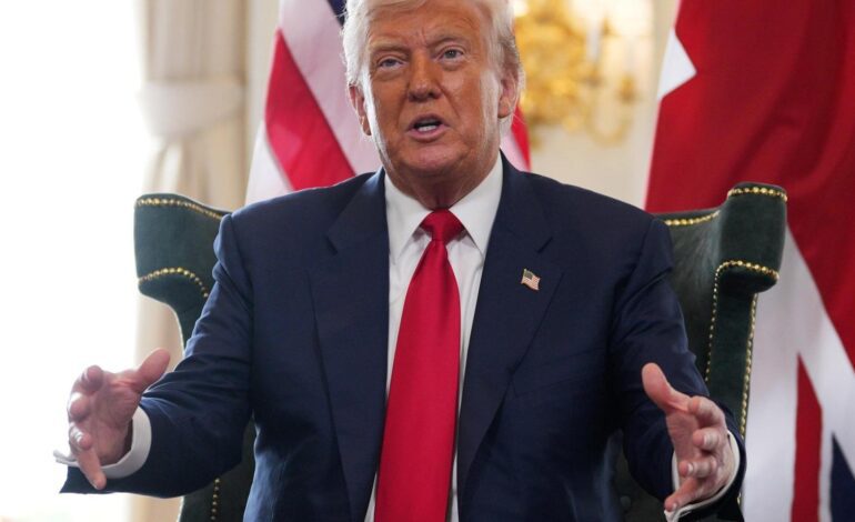 Trump despliega dos submarinos nucleares cerca de Rusia tras el cruce de amenazas con el expresidente Medvédev