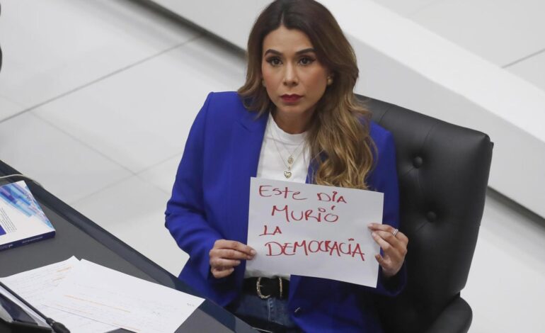 El partido de Bukele reforma la Constitución para que la reelección presidencial en El Salvador sea indefinida