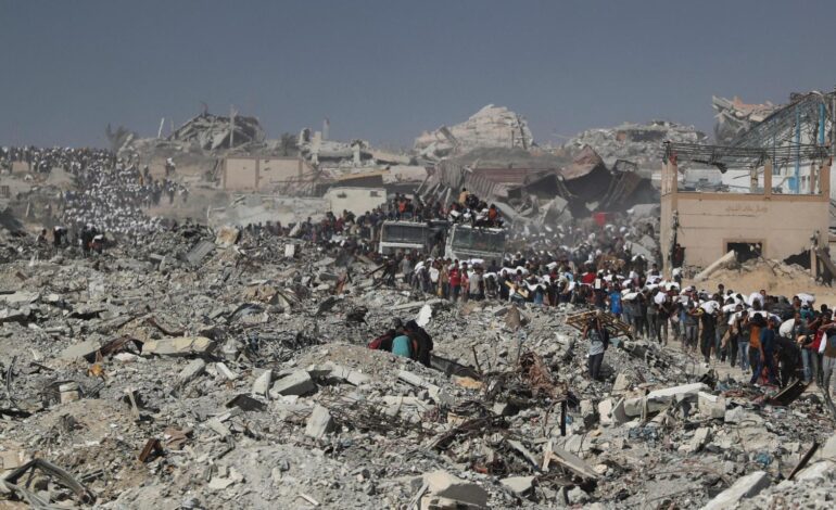 Un muerto y tres heridos de la Media Luna Roja Palestina por un ataque israelí en Gaza