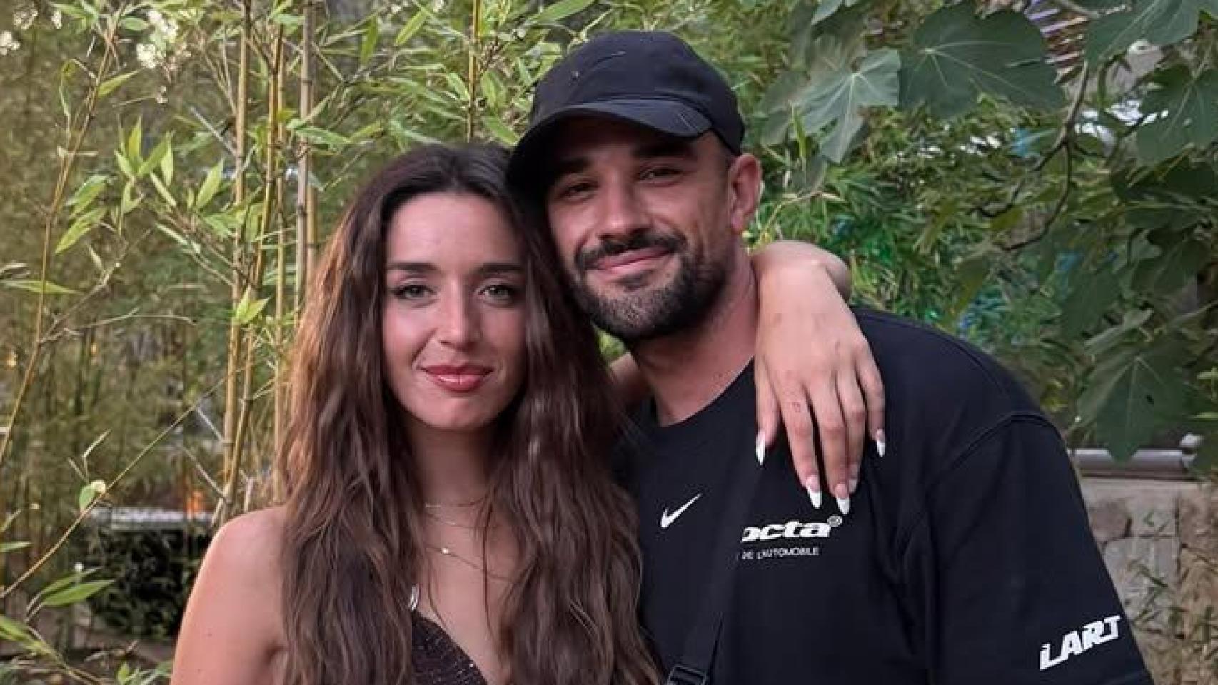 Quién es IlloJuan, el discreto ‘streamer’ que relacionan con Lola Índigo y que aún tiene fotos con su ex en Instagram