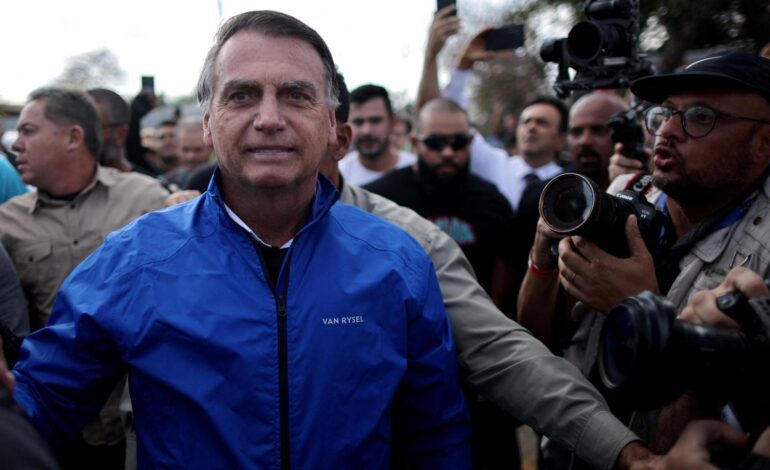 La Corte Suprema de Brasil ordena el arresto domiciliario de Jair Bolsonaro en el marco del juicio por golpismo