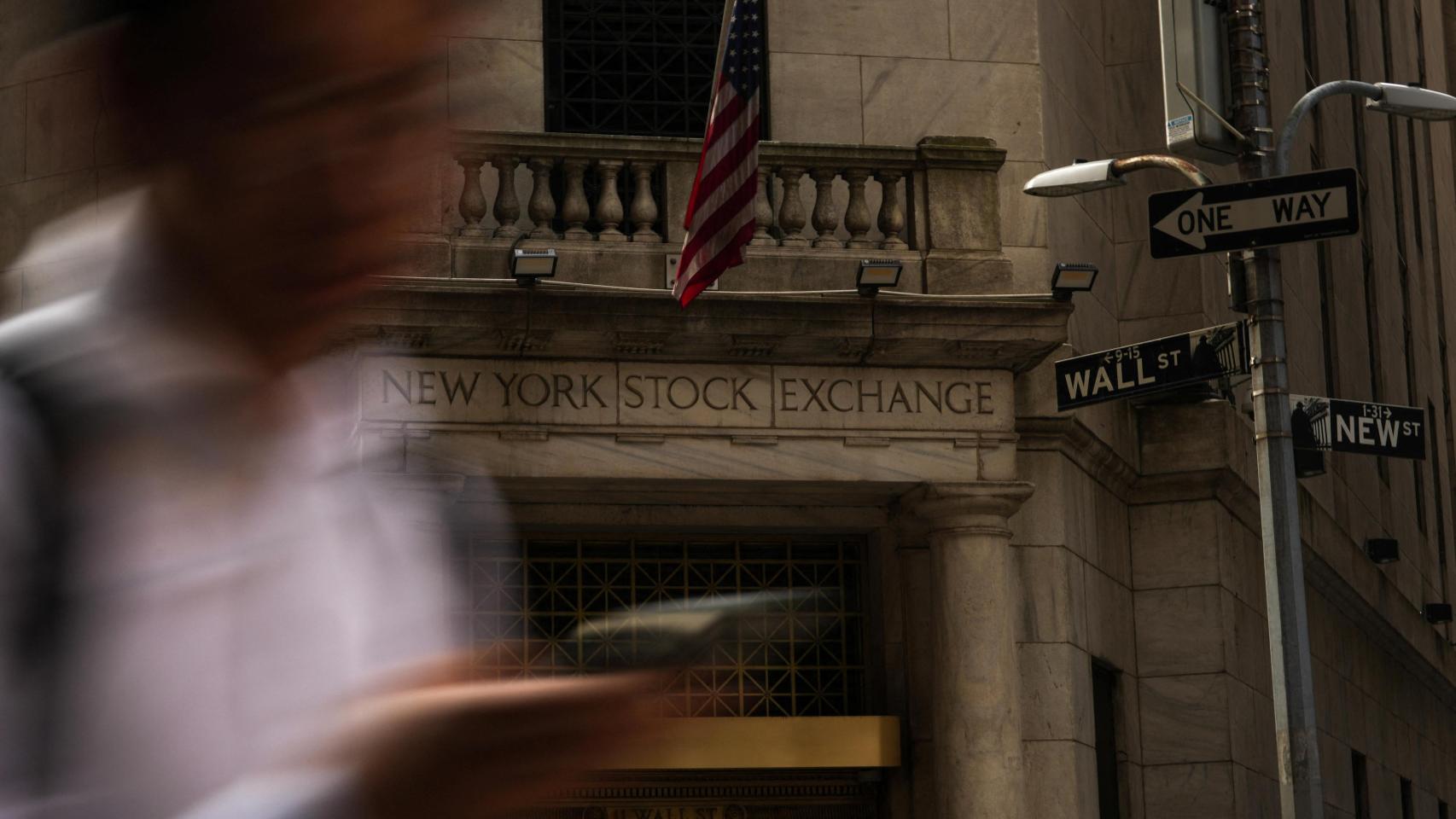 Wall Street amplía las ganancias y toca nuevos máximos aupado por la moderación de la inflación