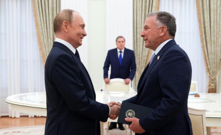 El Kremlin ve «constructiva» la reunión con EEUU a dos días de que Trump le imponga sanciones si no para la guerra