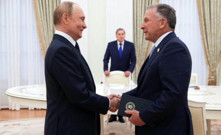 Trump impone un arancel extra del 25% a India por comprar petróleo ruso poco después de la reunión de Witkoff con Putin