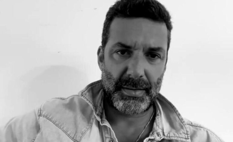 el coche que lo arrolló iba en sentido contrario y llevaba un casco ‘quitamultas’