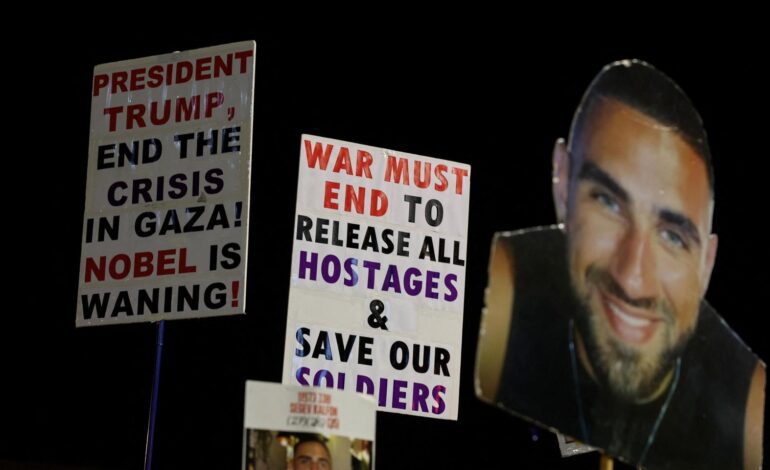 Las familias de los rehenes israelíes llaman a la población a una huelga general contra los planes de Netanyahu
