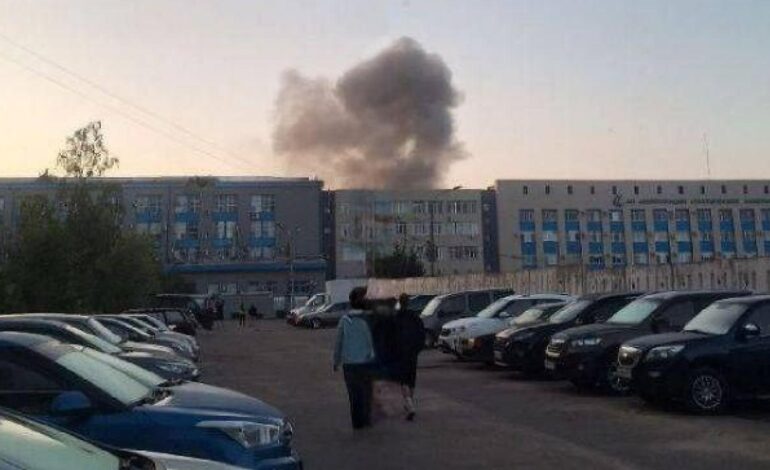 Un ataque ucraniano con drones contra complejos industriales en Rusia deja al menos tres muertos