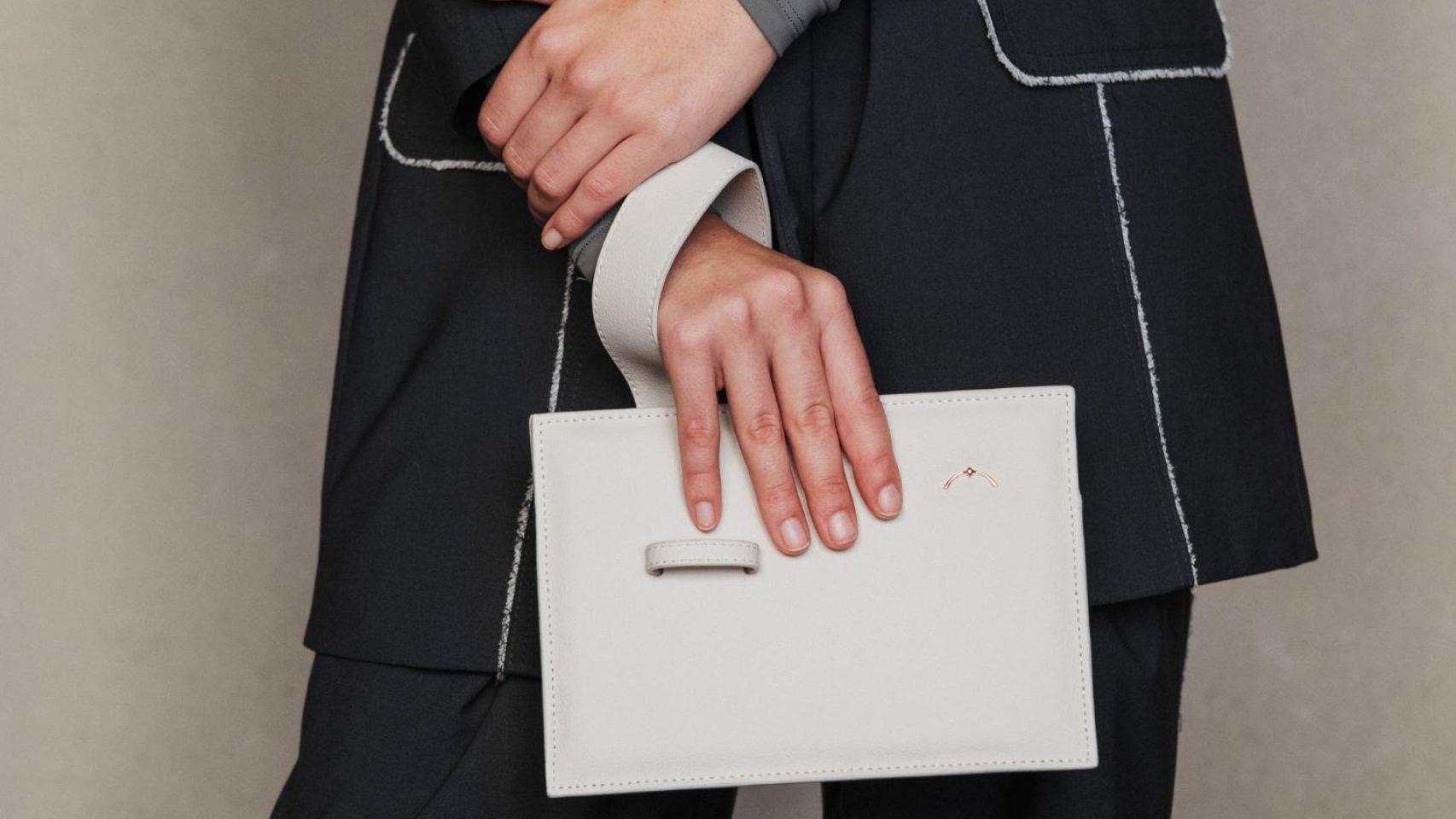 Estos son los bolsos de lujo que necesitan las mujeres del siglo XXI y son de marca española