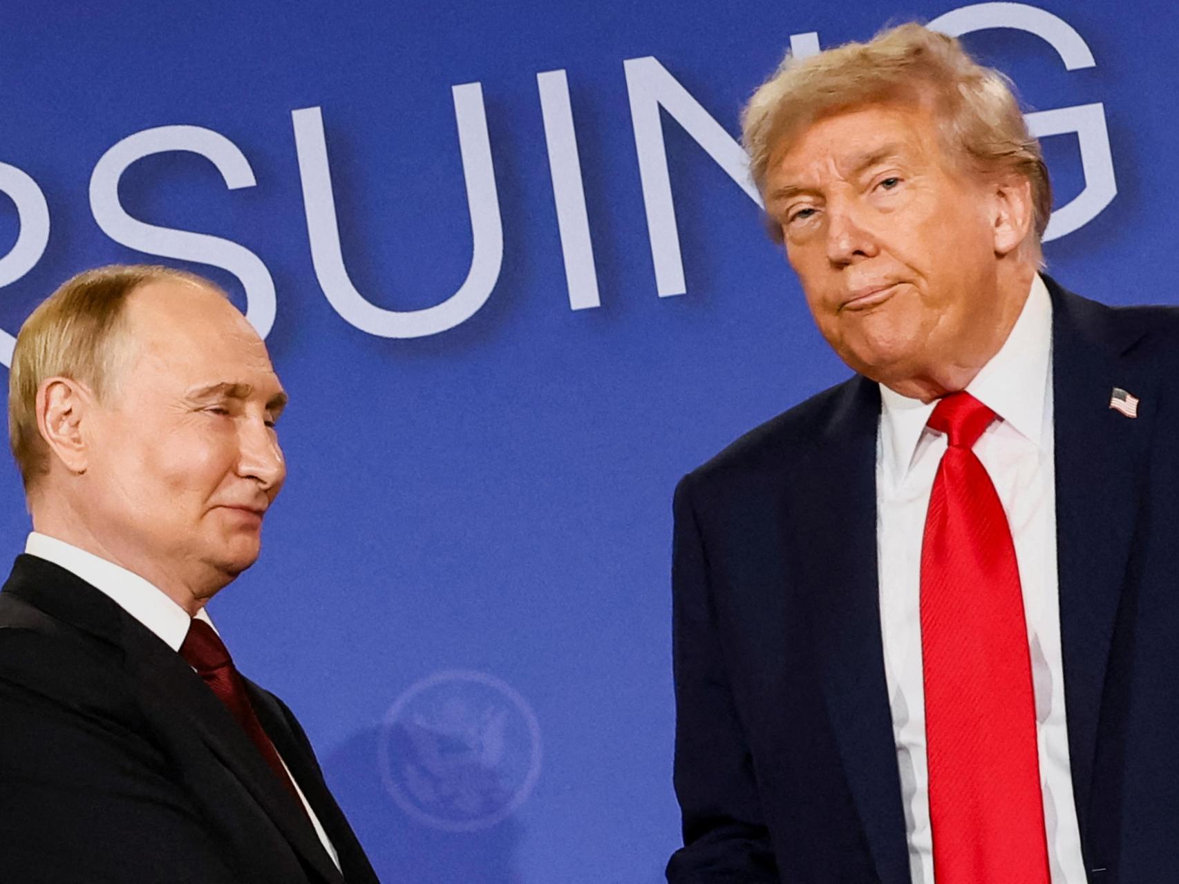 La cumbre de Alaska concluye sin el alto el fuego que buscaba Trump para Ucrania y con Putin invitándolo a otra cita en Moscú