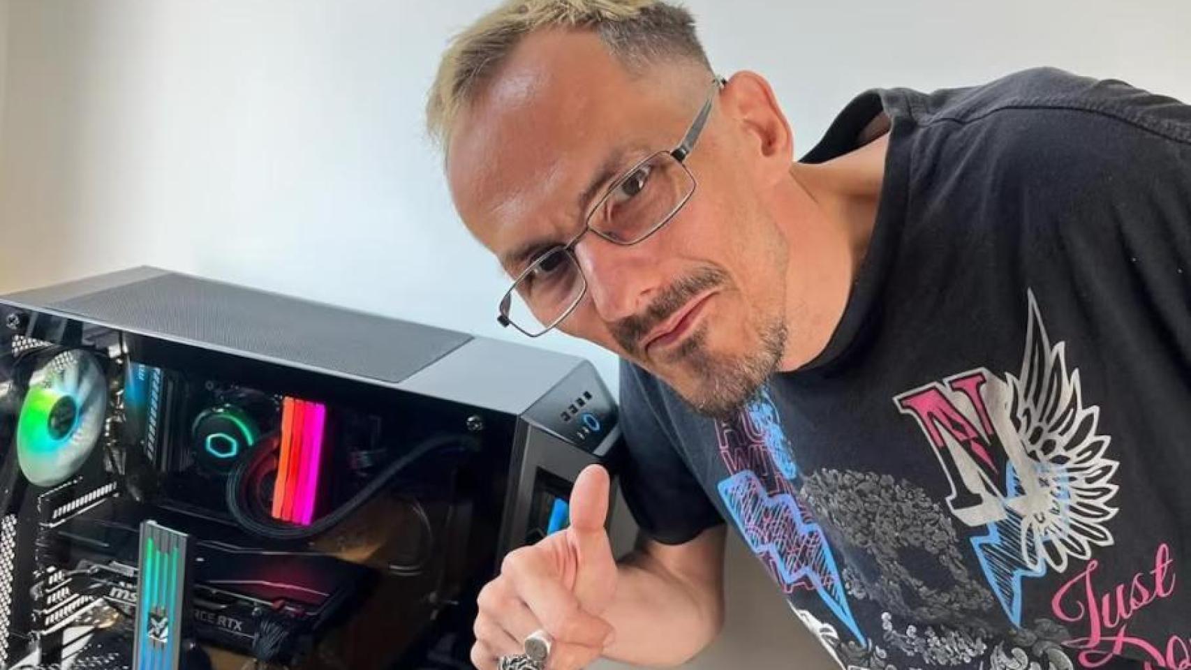 Francia investiga la muerte de un popular ‘streamer’ que fue humillado y agredido en directo durante meses
