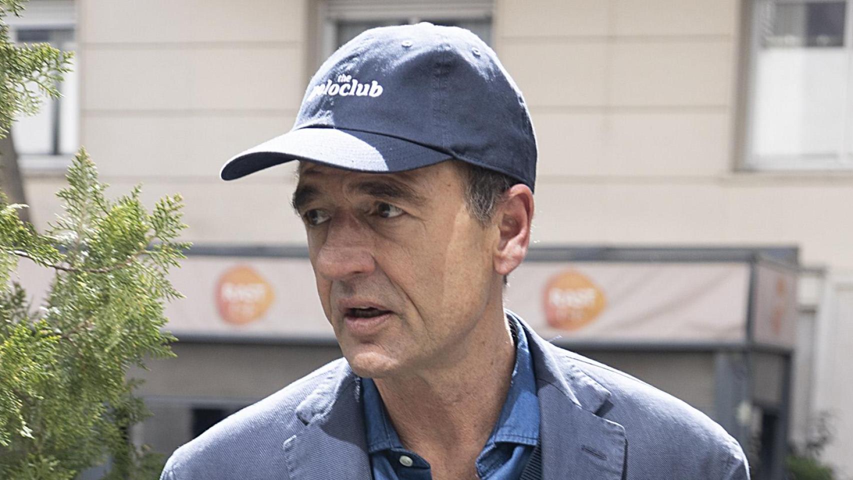 Imágenes del día: la declaración de amor de Alessandro Lequio a su hija Ena durante sus vacaciones en Galicia