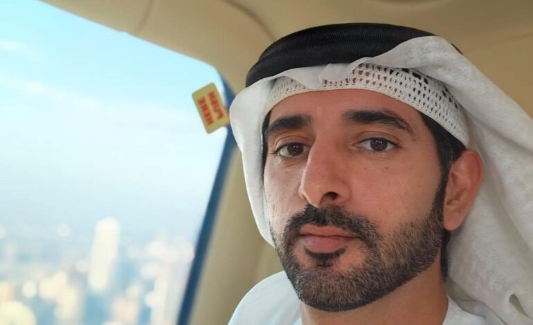 Fazza, el príncipe heredero e ‘influencer’ de Dubái, atraca en Málaga con el Yas, un yate de lujo 200 millones de euros