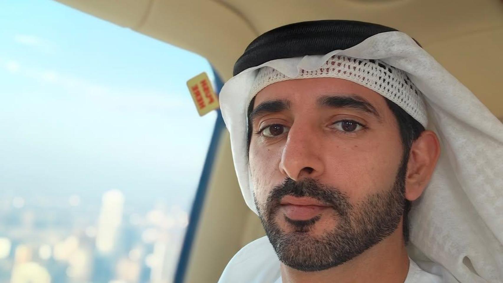 Fazza, el príncipe heredero e ‘influencer’ de Dubái, atraca en Málaga con el Yas, un yate de lujo 200 millones de euros