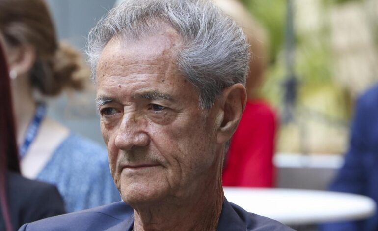 Ramón Arcusa, destrozado tras la muerte de su «otra mitad» del Dúo Dinámico, Manolo de la Calva: «Estoy fatal»